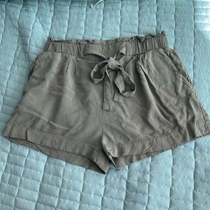 Ambiance Shorts